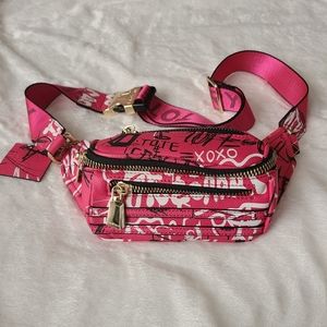 NWOT TOTE & CARRY MINI FANNYPACK